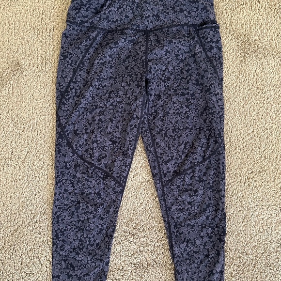 Sweaty Betty Leggings - Picture 1 of 3